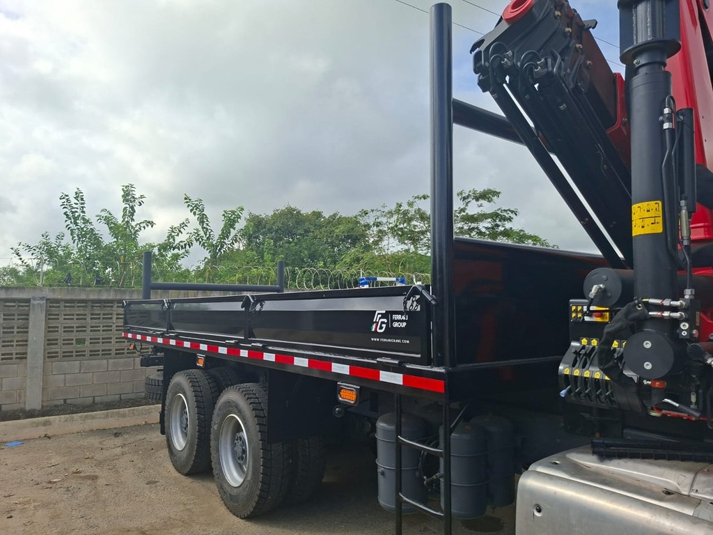 PLATAFORMA SIN BARANDAS PARA GRUA 6,20 X 2,40 M