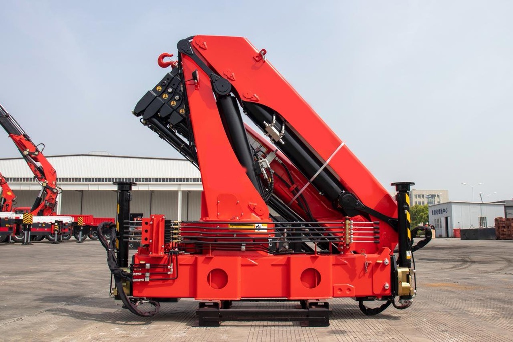 GRÚA FERRARI FC628.4 — HIDRÁULICA-ELÉCTRICA CON LIMITADOR DE CARGA Y CONTROL